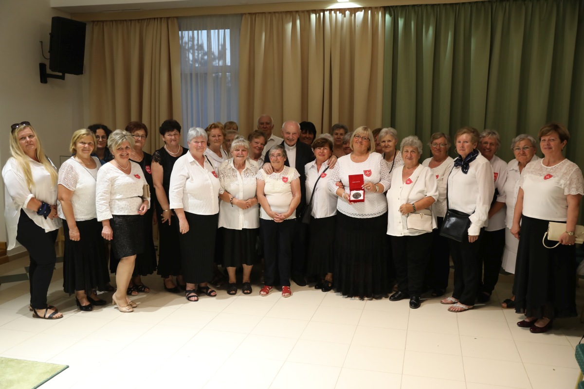 Nincs olyan, amire nemet mondanának – Huszonöt éves a Dányi Csoport