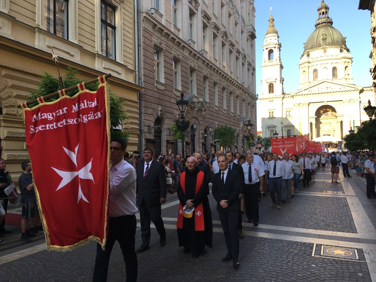Máltaiak a Szent Jobb körmeneten - GALÉRIA