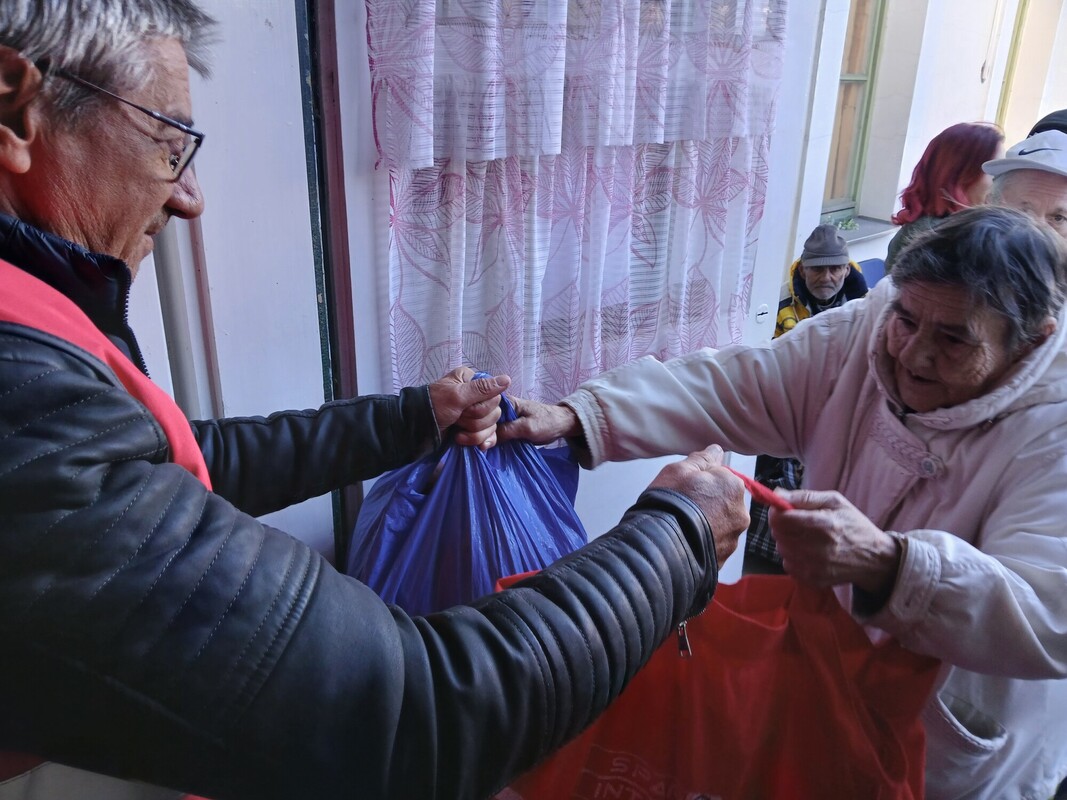 A zsemlétől a steakig – így ment élelmiszert a Máltai Szeretetszolgálat Hódmezővásárhelyen