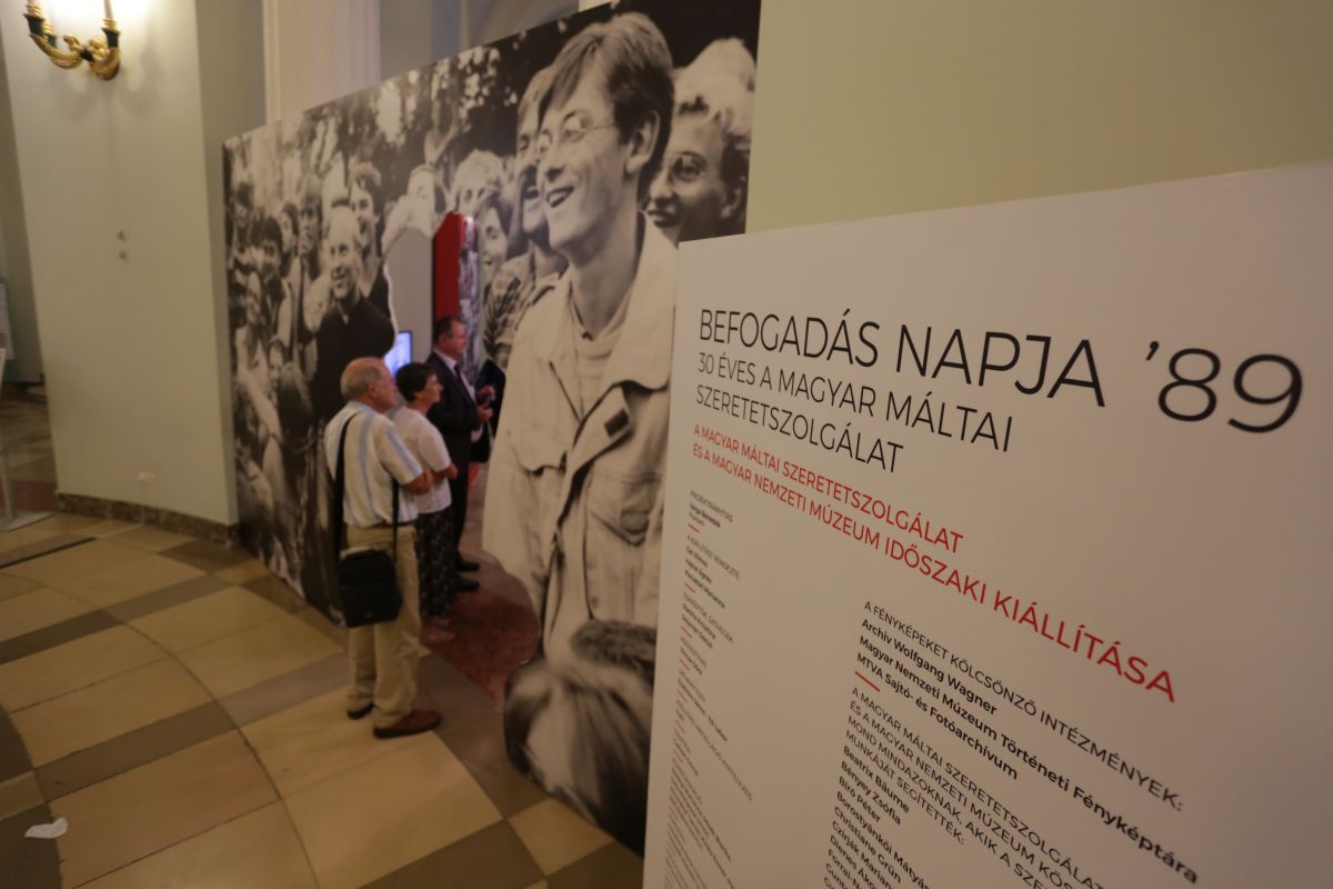 A Befogadás napjától máig – A Máltai Szeretetszolgálat kerekasztal beszélgetésével zárul a Nemzeti Múzeum kiállítása