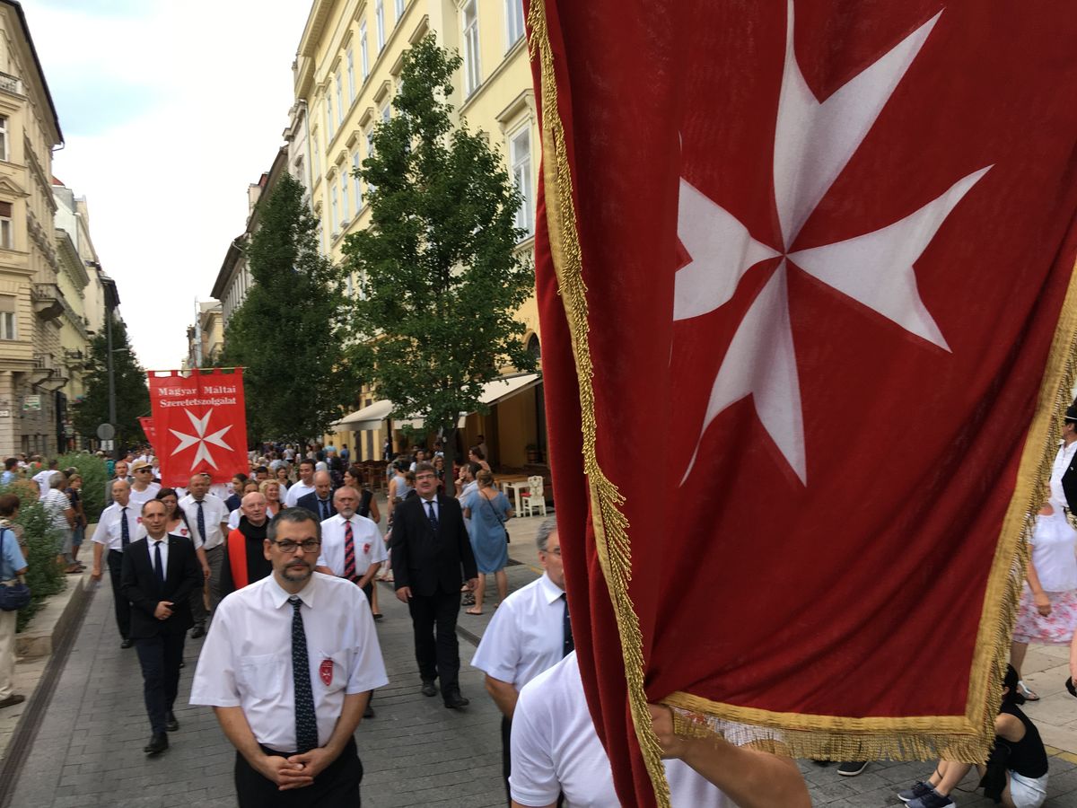 A Máltai Szeretetszolgálat a Szent Jobb körmeneten